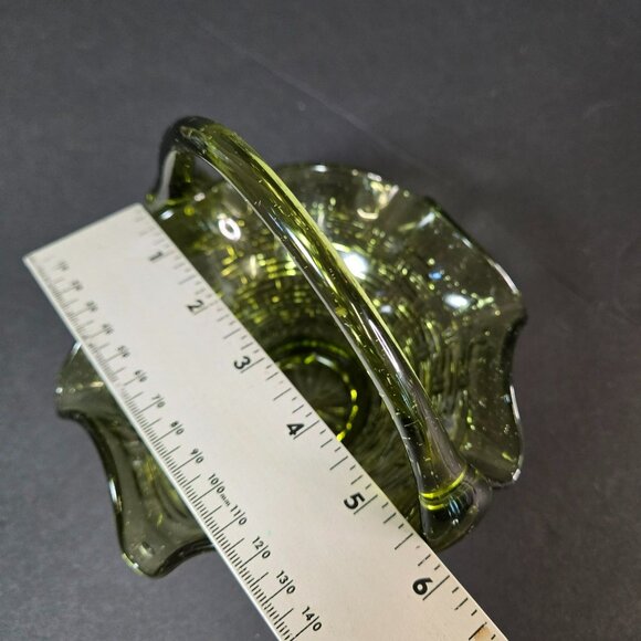Vintage MCM Green Art Glass Basket Weave Pattern Design & Ruffled Edge *READ* - Picture 9 of 11